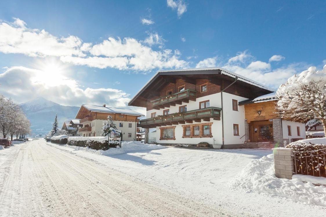 Holiday Im Gaestehaus Warter In Altenmarkt Altenmarkt im Pongau Bagian luar foto